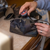 Korda Dark Kamo Wash Bag